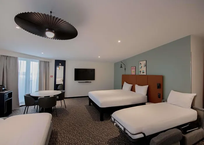 Ibis Paris Canal Saint Martin